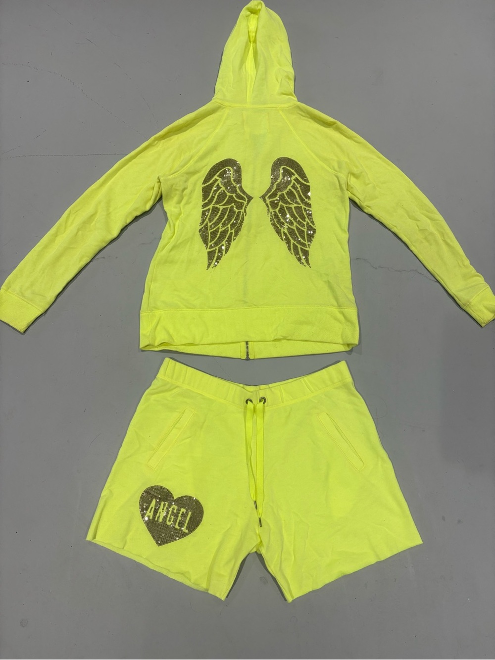 Matching set - Victoria's Secret sweatshorts & sweater angel wings y2k vintage